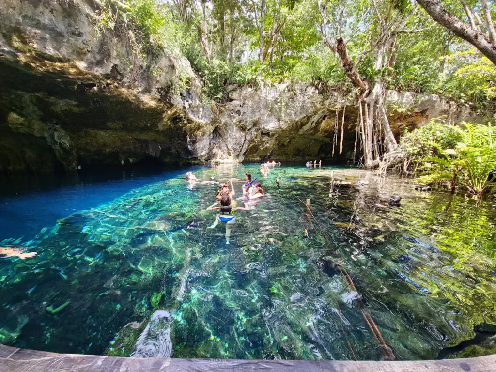Cenote Dos Ojos